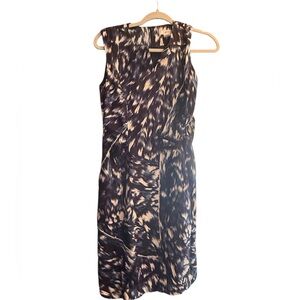 Sleeveless blue and white Patterned women's Dress